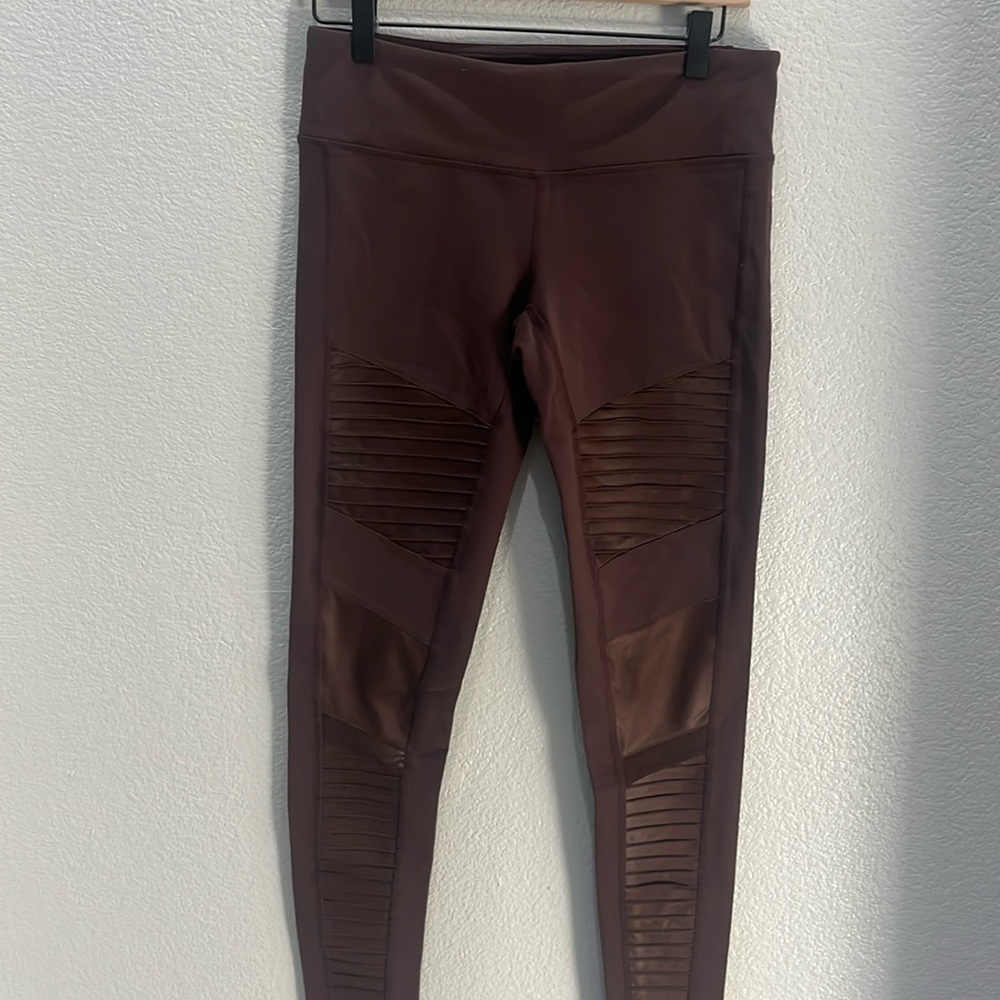 Alo brown Moto leggings size medium